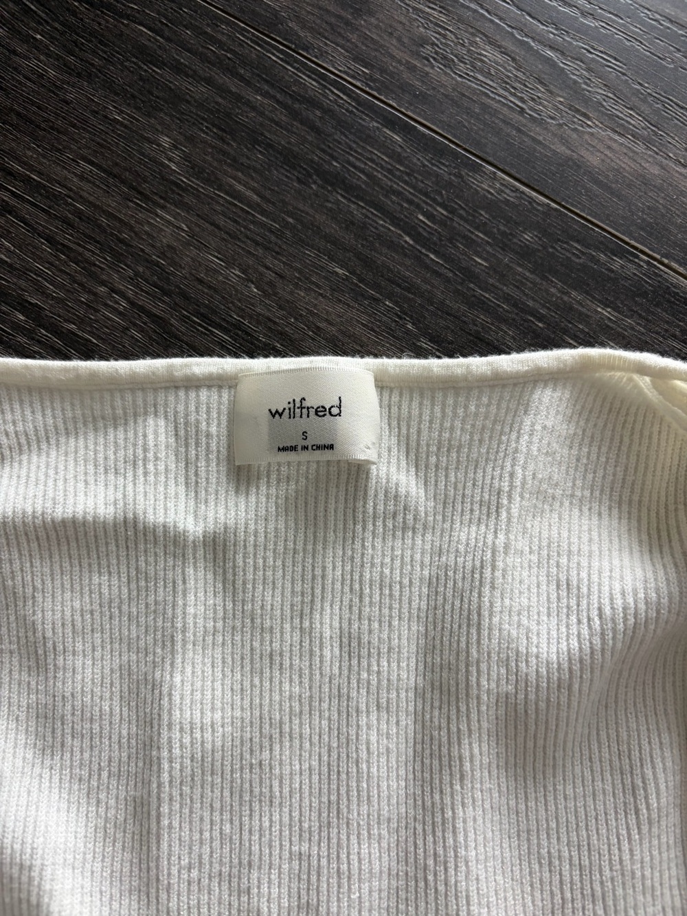 Aritzia Ribbed Top - Picture 2 of 2